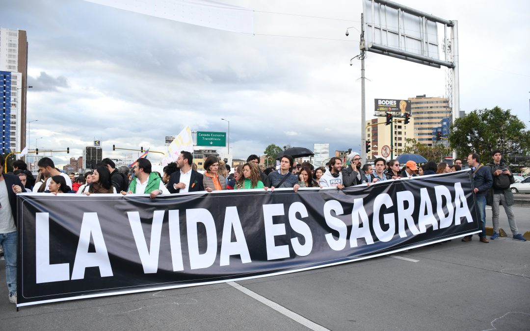 Corte Constitucional le da vida al Derecho a Defender Derechos